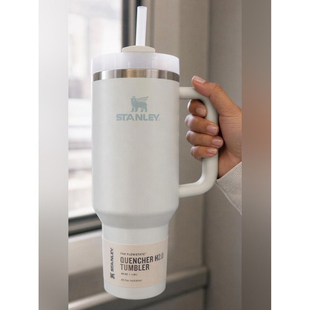 Stanley Mint Green Tumbler with Handle and Straw 40 oz‎